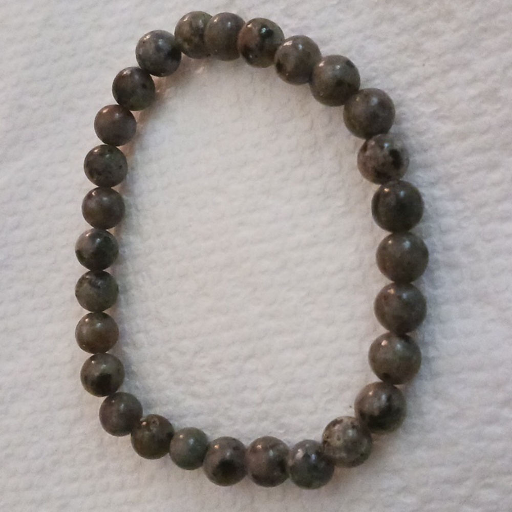 Gray and blue stone stretchy bracelet